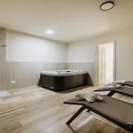 Mila With Private Pool, Bbq And Jacuzzi * Višnjan