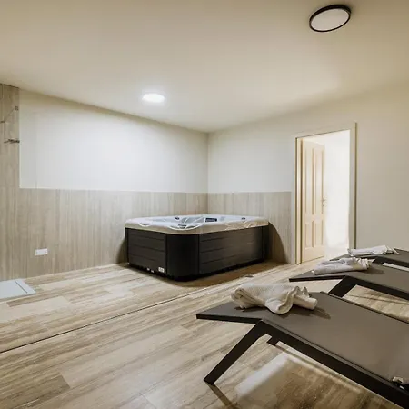Mila With Private Pool, Bbq And Jacuzzi * Višnjan