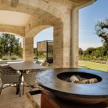 Villa Mila With Private Pool, Bbq And Jacuzzi Višnjan