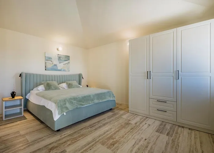 Vila Mila With Private Pool, Bbq And Jacuzzi