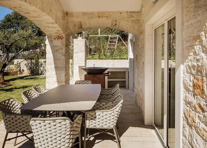 Vila Mila With Private Pool, Bbq And Jacuzzi *